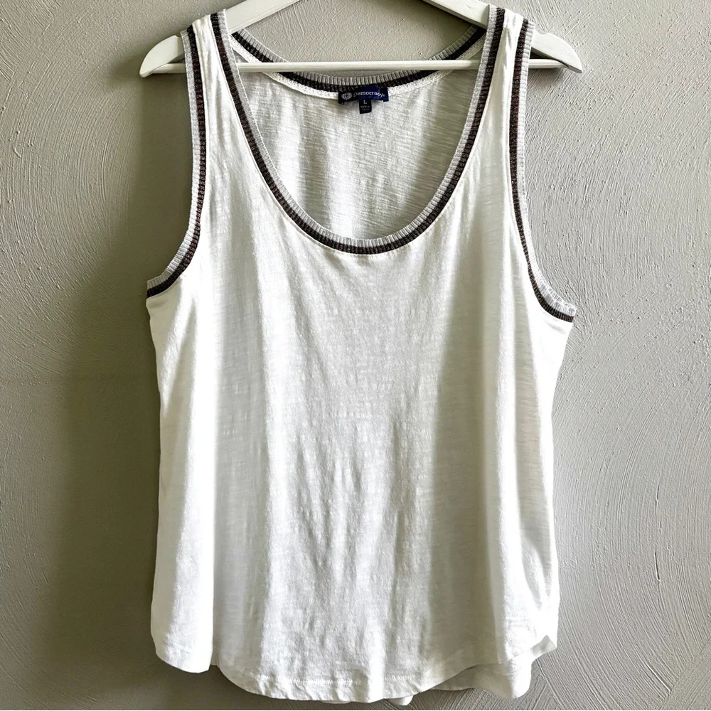 Democracy | Hi Lo Tank Top with Bronze and Silver Metallic Contrast Trim Large - Picture 4 of 15